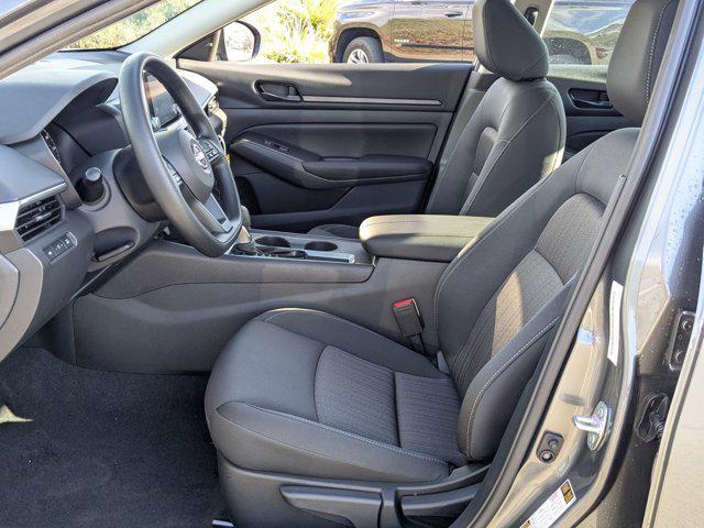 Photo of 2025 Gun Metallic Nissan Altima
