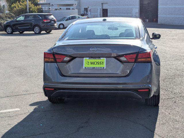 Photo of 2025 Gun Metallic Nissan Altima
