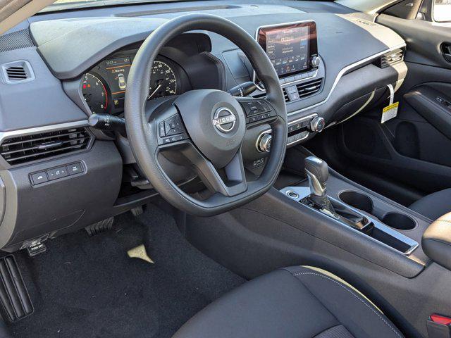 Photo of 2025 Gun Metallic Nissan Altima