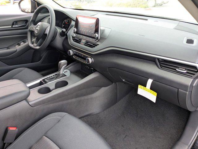 Photo of 2025 Super Black Nissan Altima