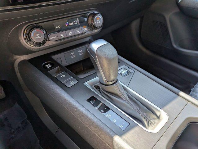 Photo of 2026 Gun Metallic Nissan Kicks
