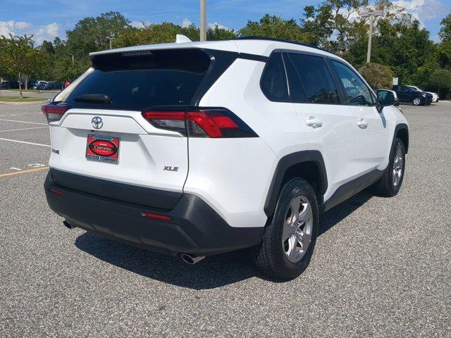 Photo of 2022 White Toyota RAV4