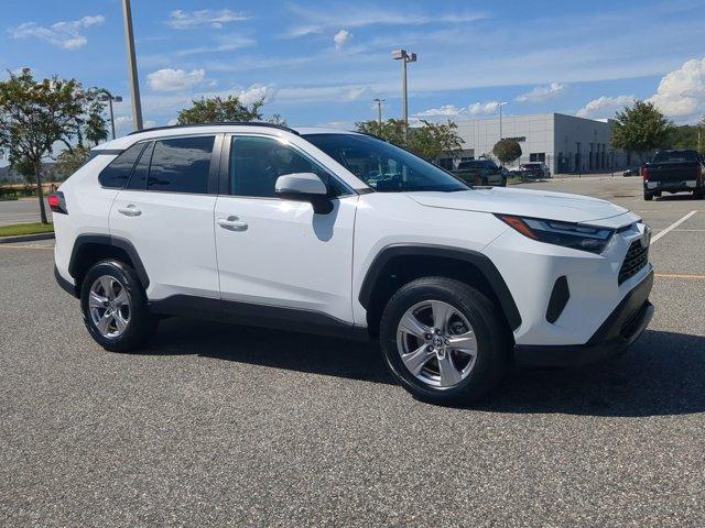 Photo of 2022 White Toyota RAV4