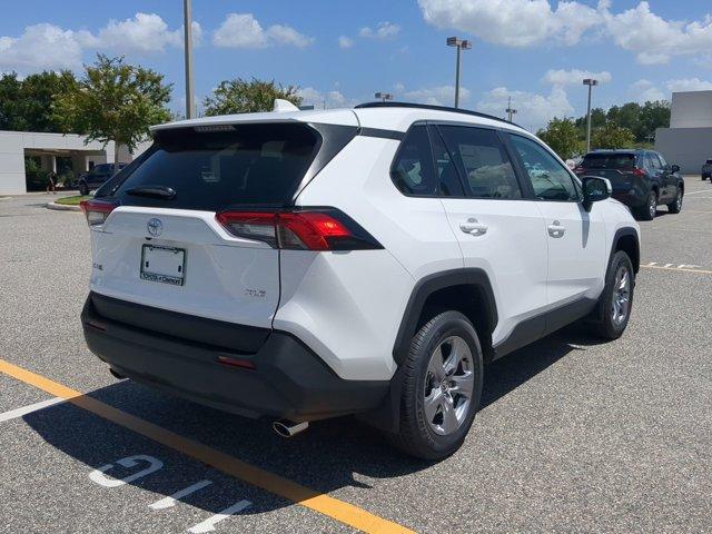 Photo of 2025 Ice Toyota RAV4