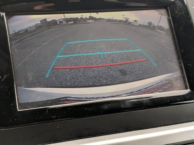 Photo of 2019 White Toyota Highlander