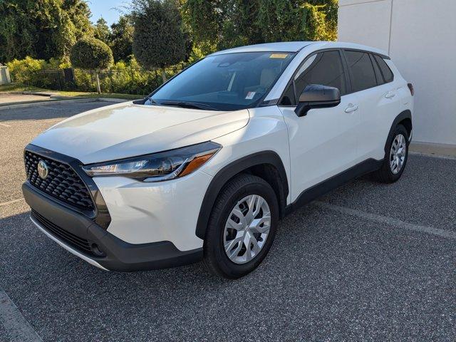 Photo of 2024 Pearl Toyota Corolla Cross