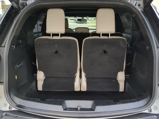 Photo of 2018 Gray Ford Explorer