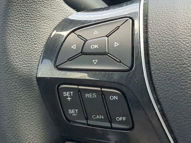 Photo of 2018 Gray Ford Explorer
