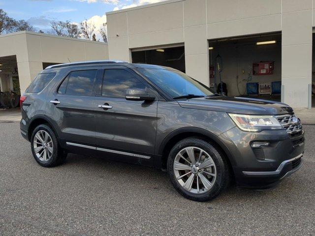 Photo of 2018 Gray Ford Explorer
