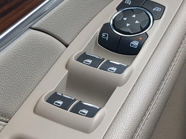Photo of 2018 Gray Ford Explorer