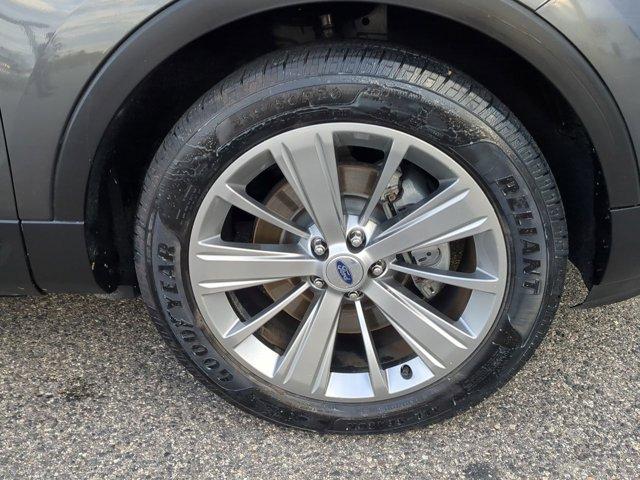 Photo of 2018 Gray Ford Explorer