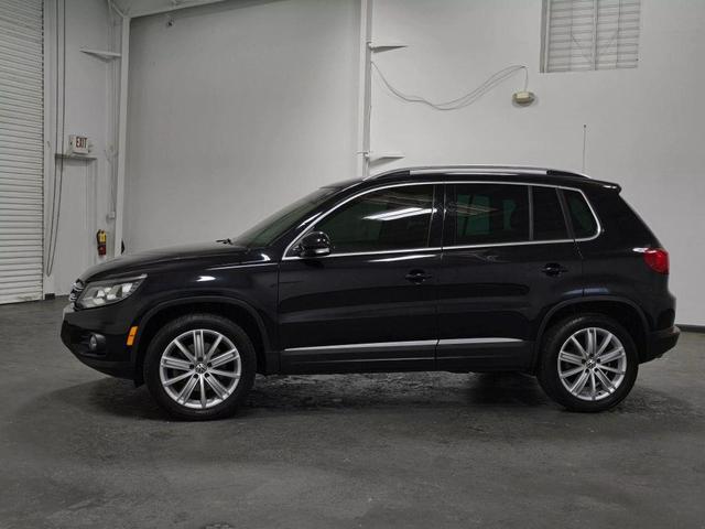 Photo of 2016 Deep Black Pearl Volkswagen Tiguan
