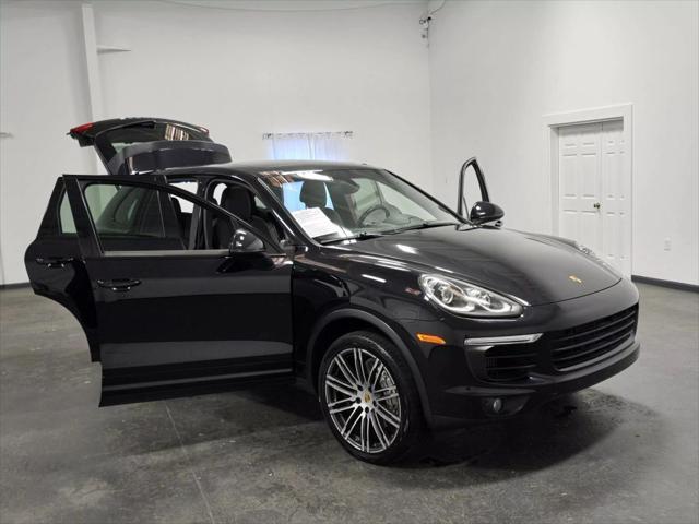 Photo of 2018  Porsche Cayenne