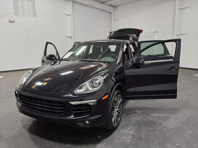 Photo of 2018  Porsche Cayenne