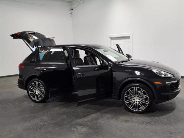 Photo of 2018  Porsche Cayenne