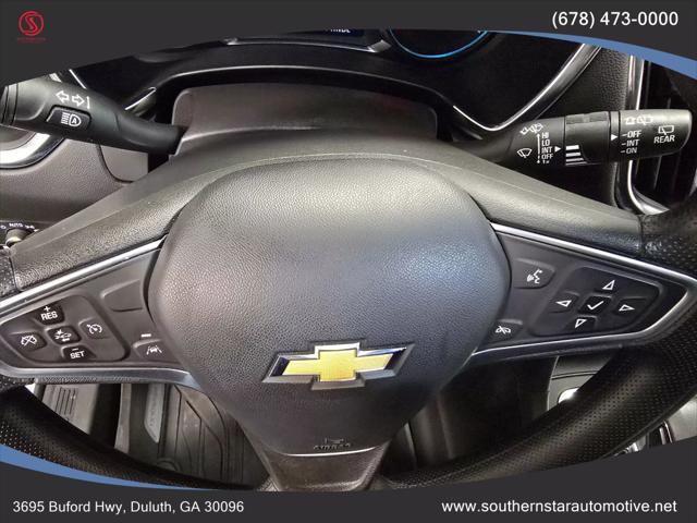 Photo of 2023 Summit White Chevrolet Equinox