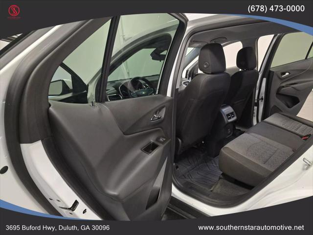 Photo of 2023 Summit White Chevrolet Equinox