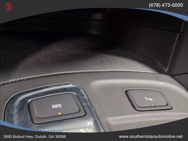 Photo of 2023 Summit White Chevrolet Equinox