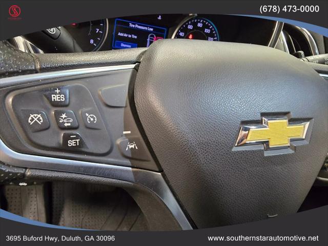 Photo of 2023 Summit White Chevrolet Equinox