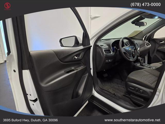 Photo of 2023 Summit White Chevrolet Equinox