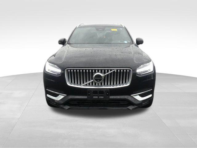 Photo of 2023 Onyx Black Metallic Volvo XC90