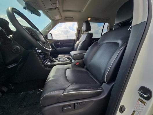 Photo of 2023 Moonstone White INFINITI QX80