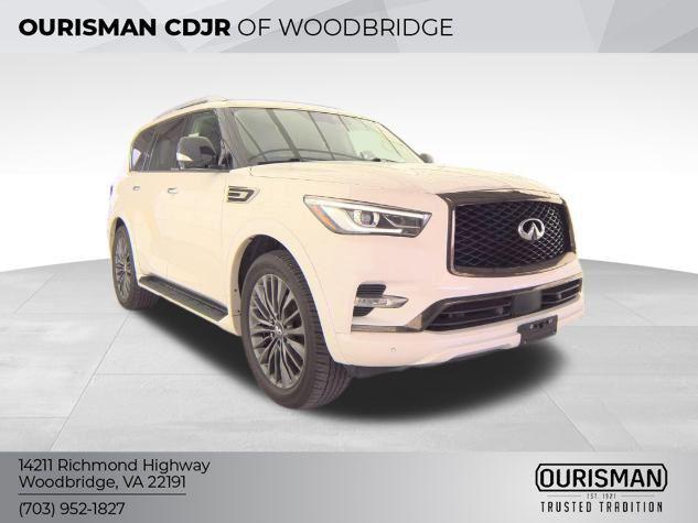 Photo of 2023 Moonstone White INFINITI QX80