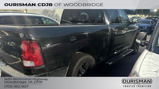 Photo of 2018 Brilliant Black Crystal Pearlcoat RAM 1500