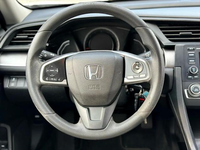 Photo of 2016 Taffeta White Honda Civic