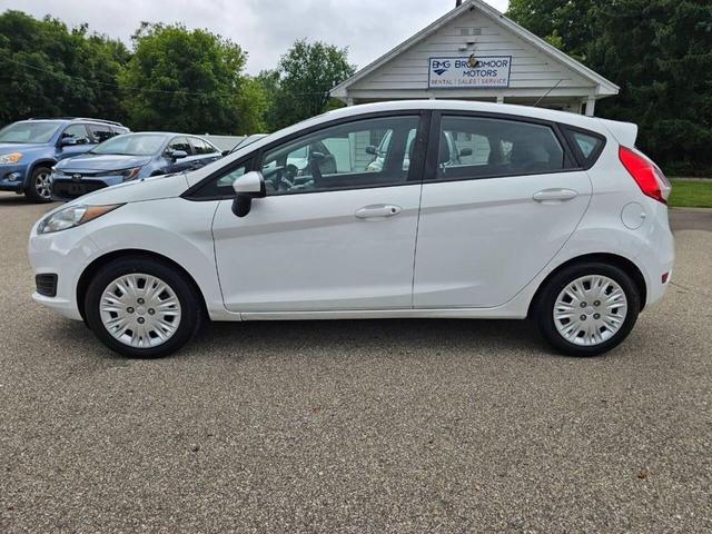 Photo of 2016 Oxford White Ford Fiesta