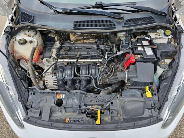 Photo of 2016 Oxford White Ford Fiesta
