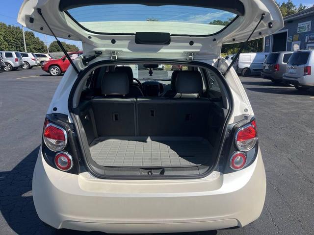 Photo of 2015 White Chevrolet Sonic