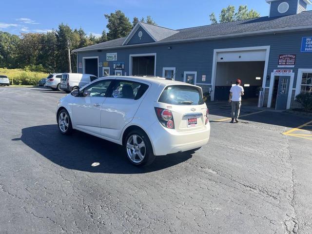 Photo of 2015 White Chevrolet Sonic