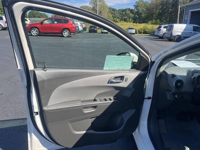 Photo of 2015 White Chevrolet Sonic