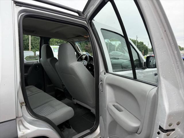 Photo of 2007 Bright Silver Metallic Clearcoat Jeep Liberty