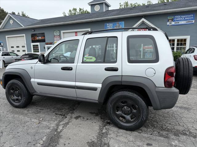Photo of 2007 Bright Silver Metallic Clearcoat Jeep Liberty