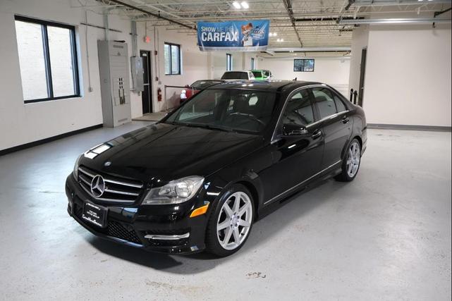 Photo of 2014 Black Mercedes-Benz C-Class