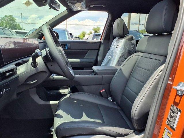 Photo of 2025 Orange Hyundai SANTA FE HEV