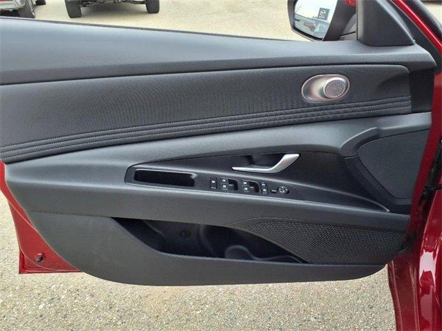 Photo of 2025 Red Hyundai ELANTRA