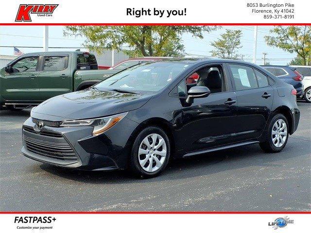 Photo of 2023 Midnight Black Metallic Toyota Corolla
