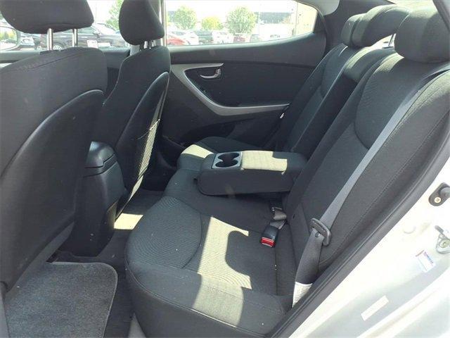 Photo of 2015 Shimmering Silver Hyundai ELANTRA