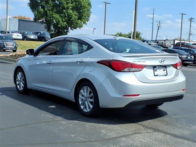 Photo of 2015 Shimmering Silver Hyundai ELANTRA