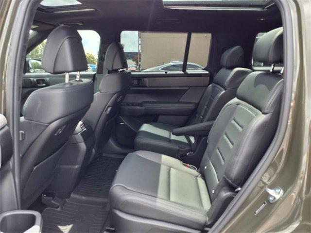Photo of 2025 Green Hyundai SANTA FE