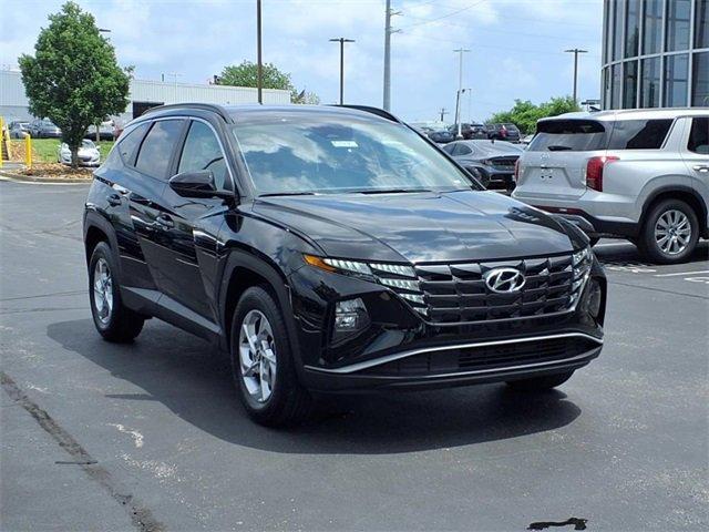 Photo of 2024 Black Pearl Hyundai TUCSON