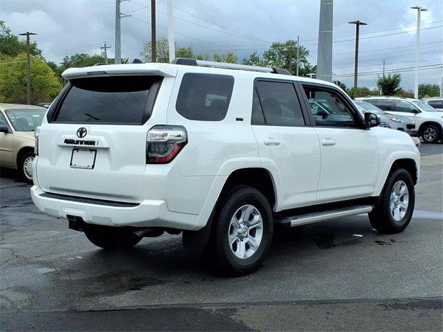Photo of 2022 White Toyota 4Runner