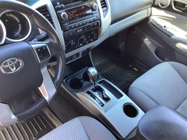 Photo of 2012 Magnetic Gray Metallic Toyota Tacoma