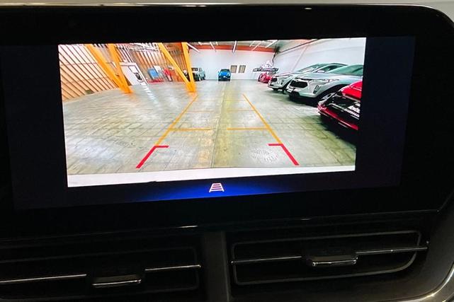 Photo of 2024 Summit White Chevrolet Trax
