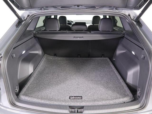 Photo of 2026 Pure Gray Volkswagen Atlas Cross Sport