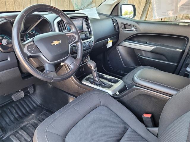 Photo of 2022 Summit White Chevrolet Colorado