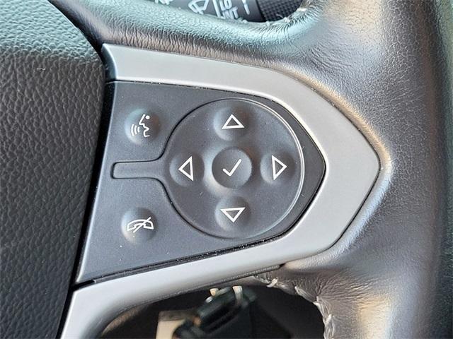 Photo of 2022 Summit White Chevrolet Colorado